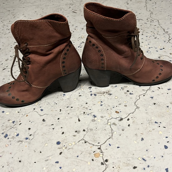 Fly London burgundy booties - Picture 2 of 5